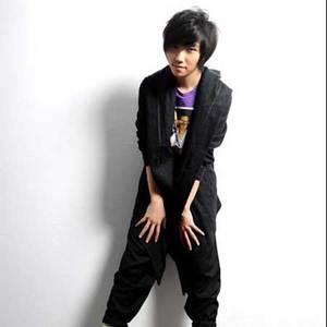 黑巨人黑人XXX㐅乄
